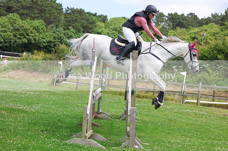 3E7A3533 - Class 6: Hawkins Motors Senior 1.00m Derby