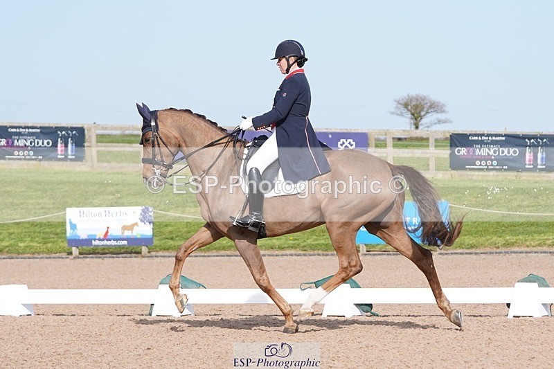 250404-162516-07697 - 138-fiona.bigwood-Donna.Bella