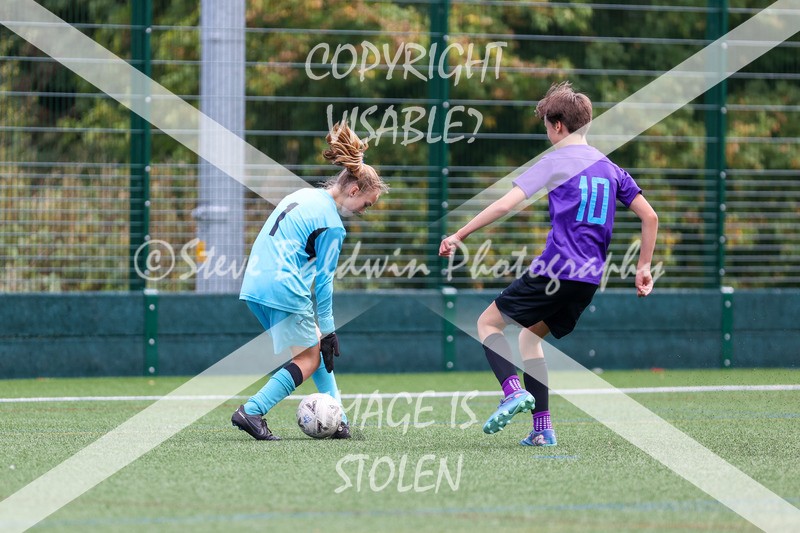 1DX30997 - 2025-09-13 FC Abbey Meads U13 Blue Girls V AFC Corsham U13 Pumas