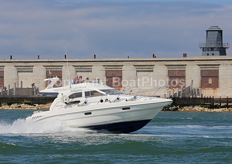 130505 REFLECTIONS SEALINE STATESMAN WT7A8915 - Flybridge Cruisers