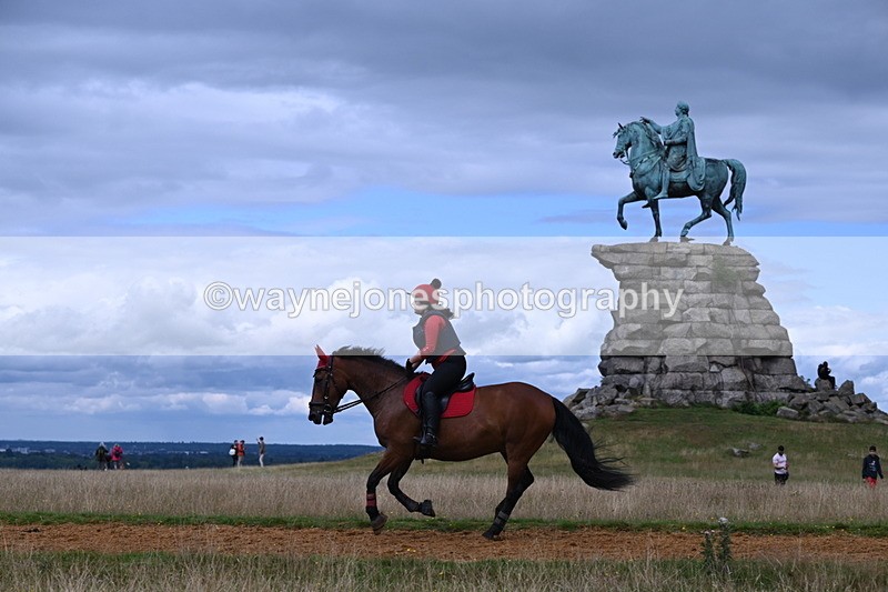 DSC_8893 - Time at Statue 14:33 to 15:10
