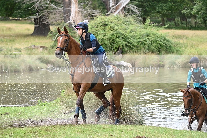 WJ7_3740 - Time at Water 12:15 to 12:50