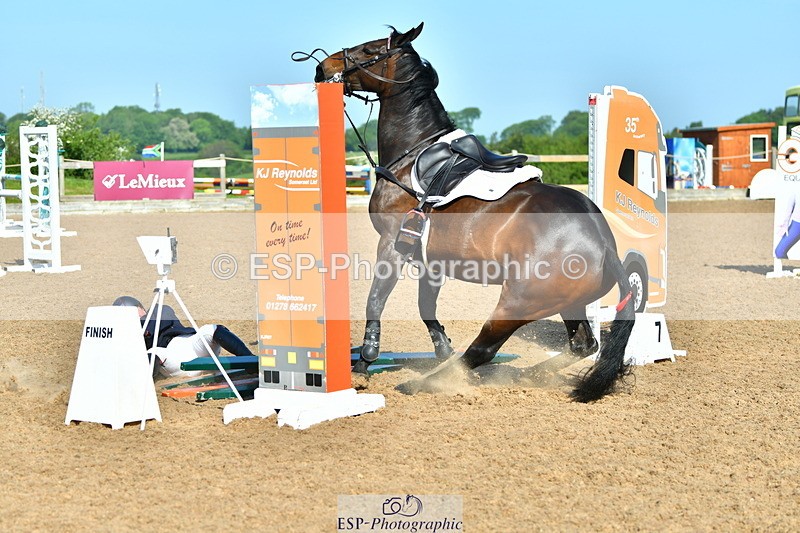 230527A-091854-02950 - Cls 13 Snr 1.05m + 1.10m Open