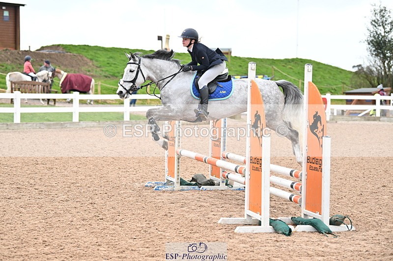 240309A-101717-00055 - Cls 1 Pony Intro 70cm