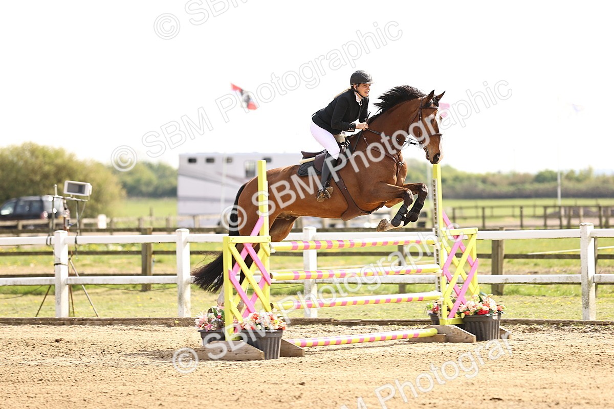  - Class 13 - Senior Foxhunter - 1.20m