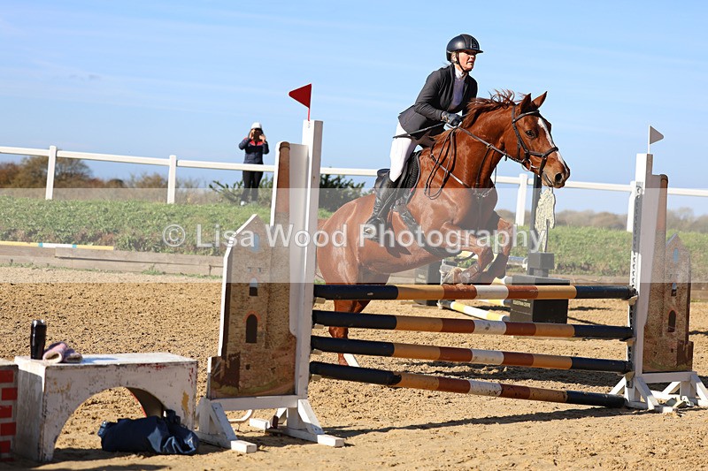 3E7A5428 - Class 4: Senior British Novice/90cm open