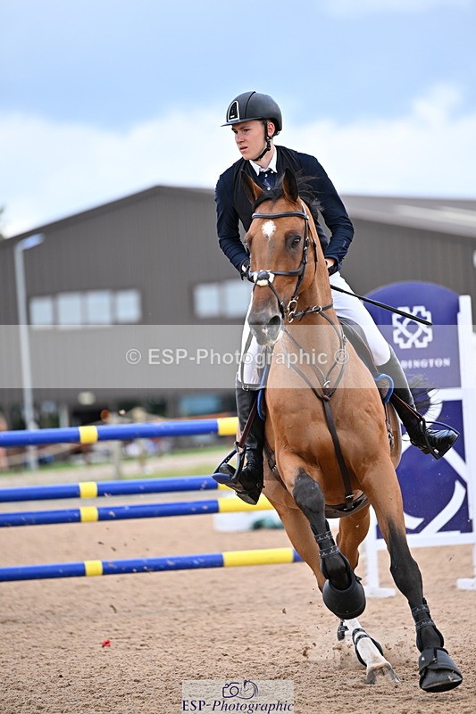 240726A-134431-01497 - Cls 3 Snr Foxhunter