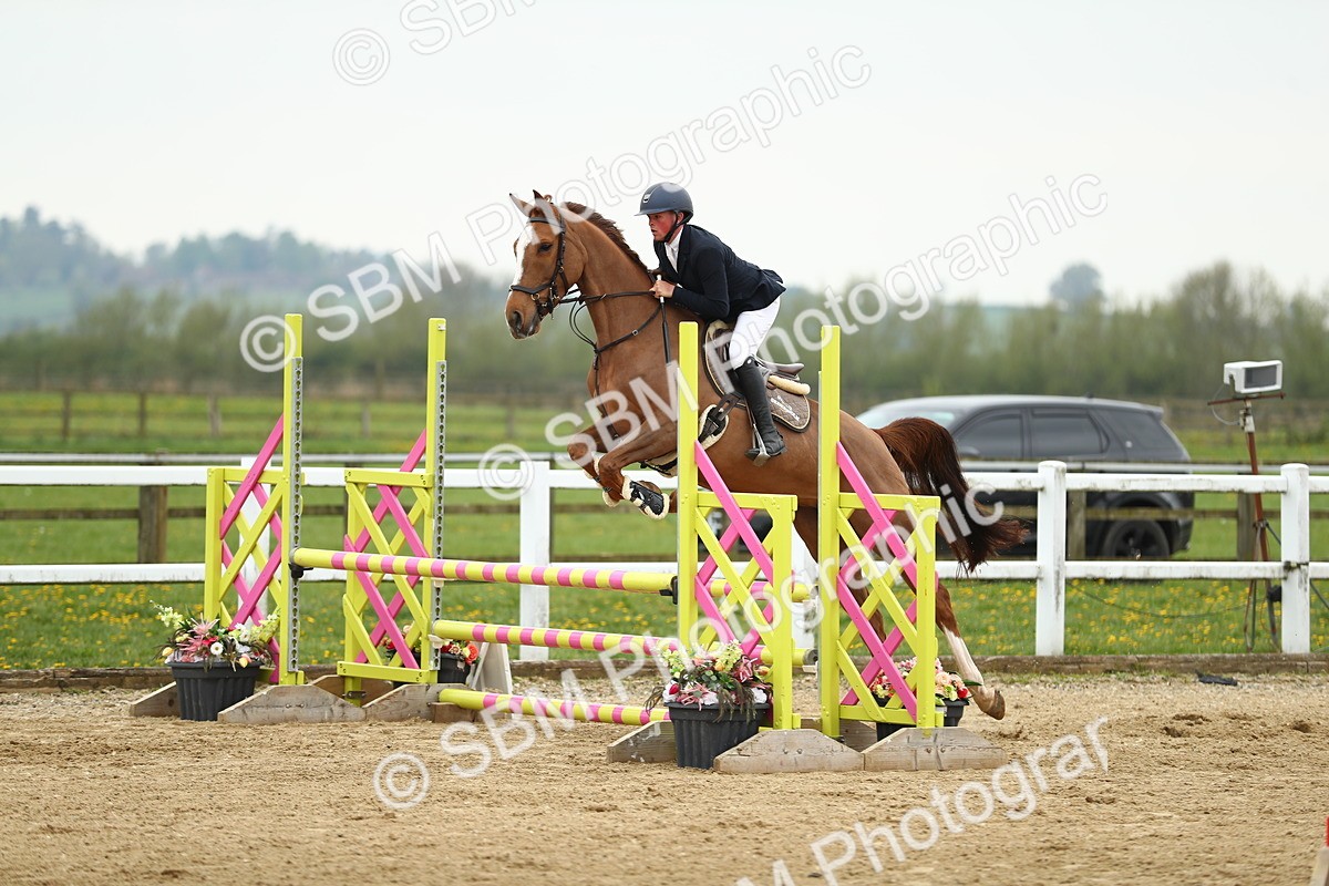 SBM_000329 - Class 2 - Senior British Novice 90cm