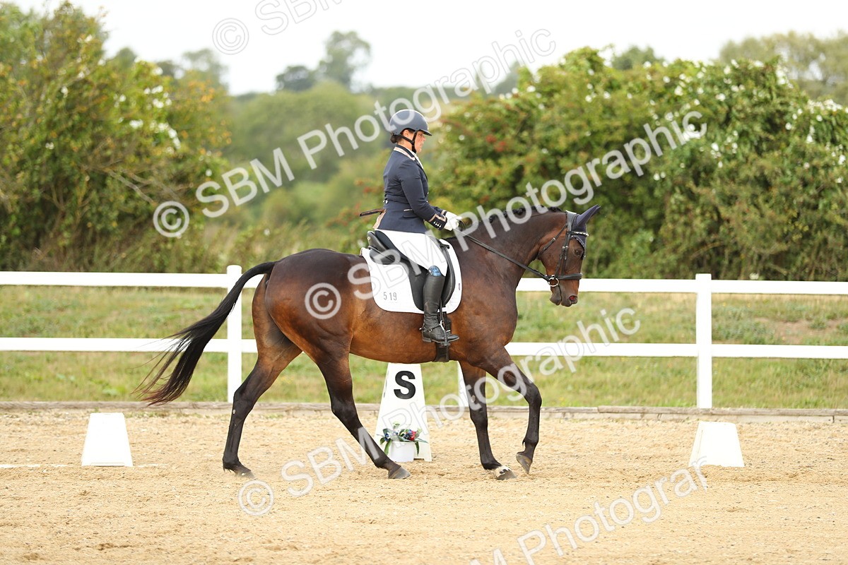 SBM_018483 - Class 14 - Novice 23 - 15.16-16.19