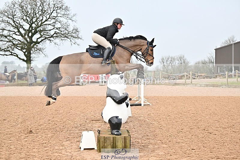 250122-142807-00644 - Cls 6 Foxhunter and 1.20m