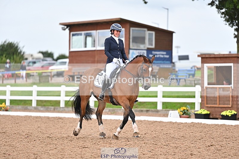 240817A-165148-10620 - 267-Jane.Hendy-Cefnbangor.Rob.Roy