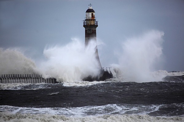 Roker pier lighthouse, Sunderland   ref 9918 - Tyne and Wear