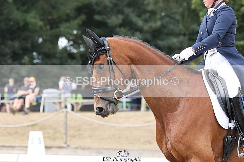 250809A-113709-02796 - 071-Abbie.NewburySeagry.Viceroy