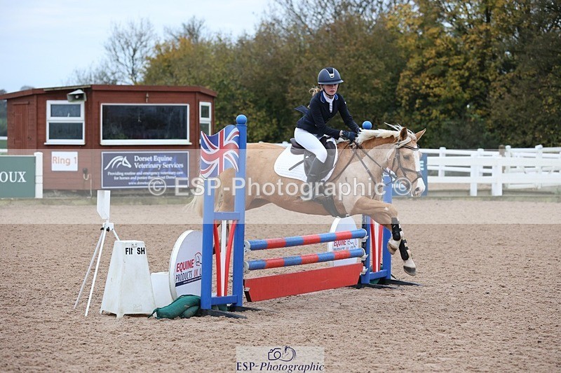 241116X-083429-00104 - Cls 03 Pony Intro 70cm