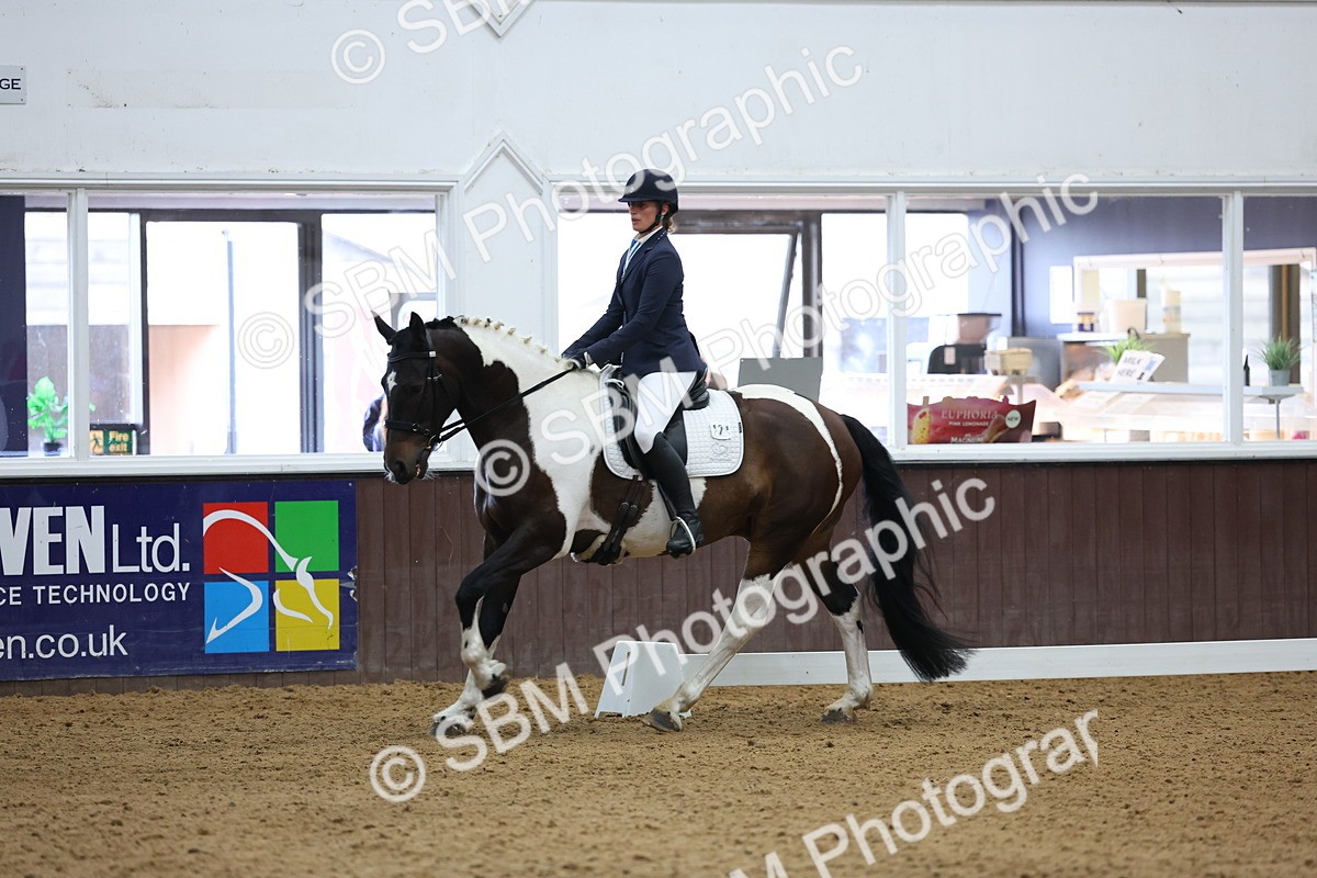 SBM_015887 - Class 15 - Novice FSM - 9.50 - 11.10