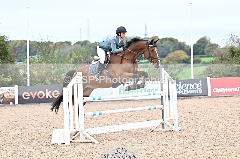 251015-131334-00515 - Cls 4 Newcomers and 1.10m Open