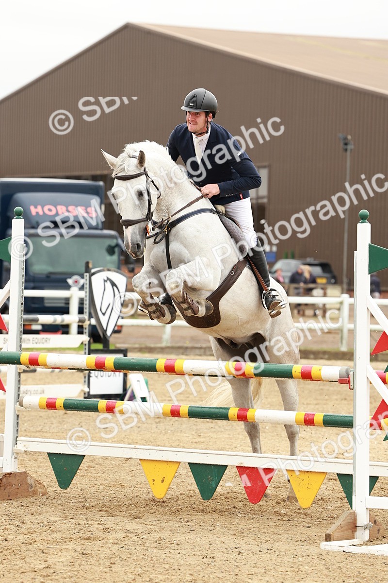 1I0A7674 - Class 4 - Senior Newcomers 1.10m