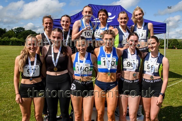 Relays25-529420 - Medals