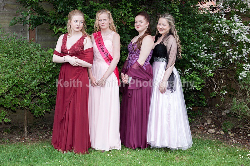 7SKJ0305 - Katie Doyle and friends Pre Prom
