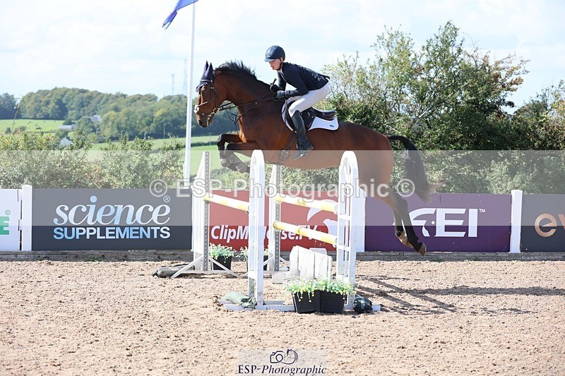 250913-142703-07373 - Cls 25 1.05m Amateur Quali