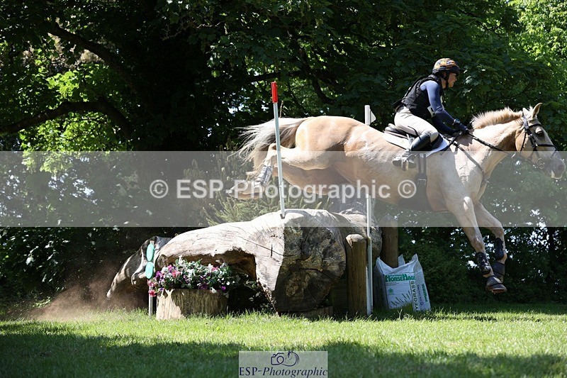 230527-144333-10413 - 356-THE_DUMB_BLONDE-Kat_Raybould-XC