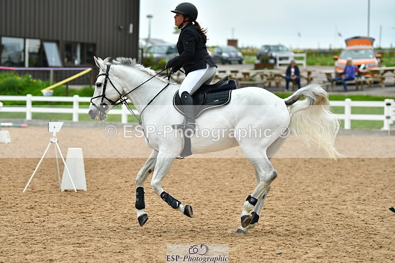 230514A-162544-03570 - Cls 31 1.05m Amateur Quali