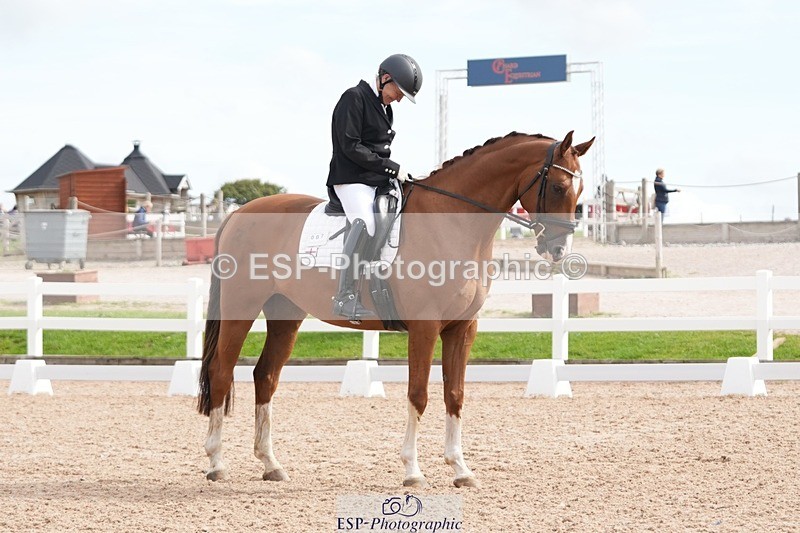 250906-112542-01628 - 007-Karen.DanceHevans.Sign.of.the.Times