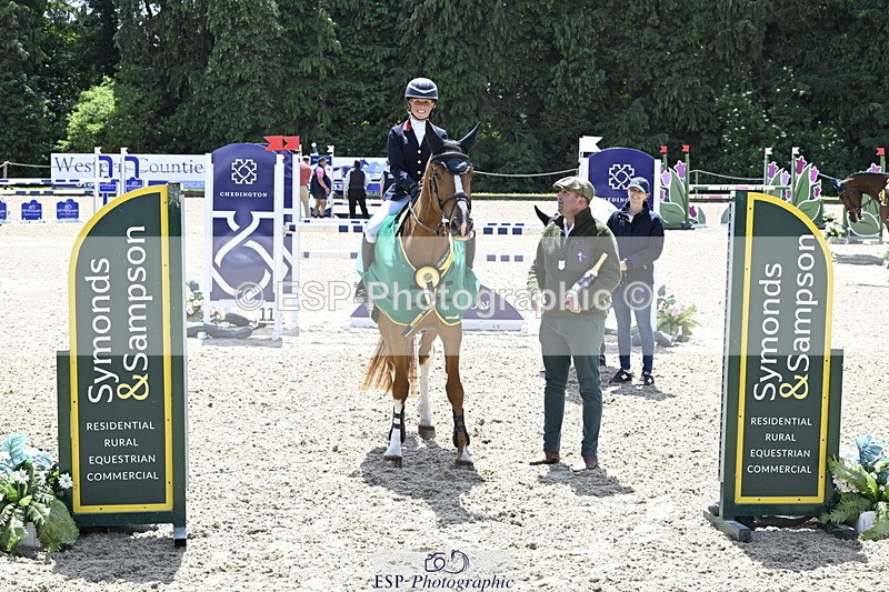 250525A-131621-17599 - Presentations Section B CCI 3 Star Long