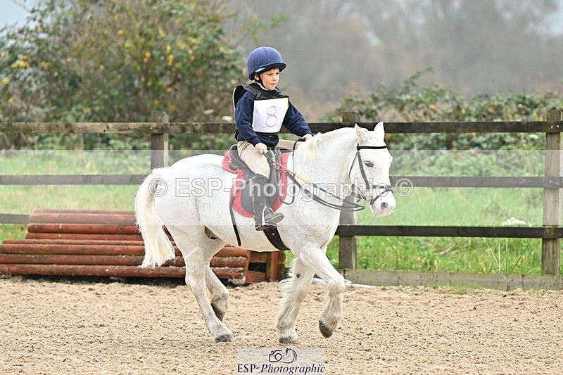 241110-102556-00300 - 40cm Showjumping