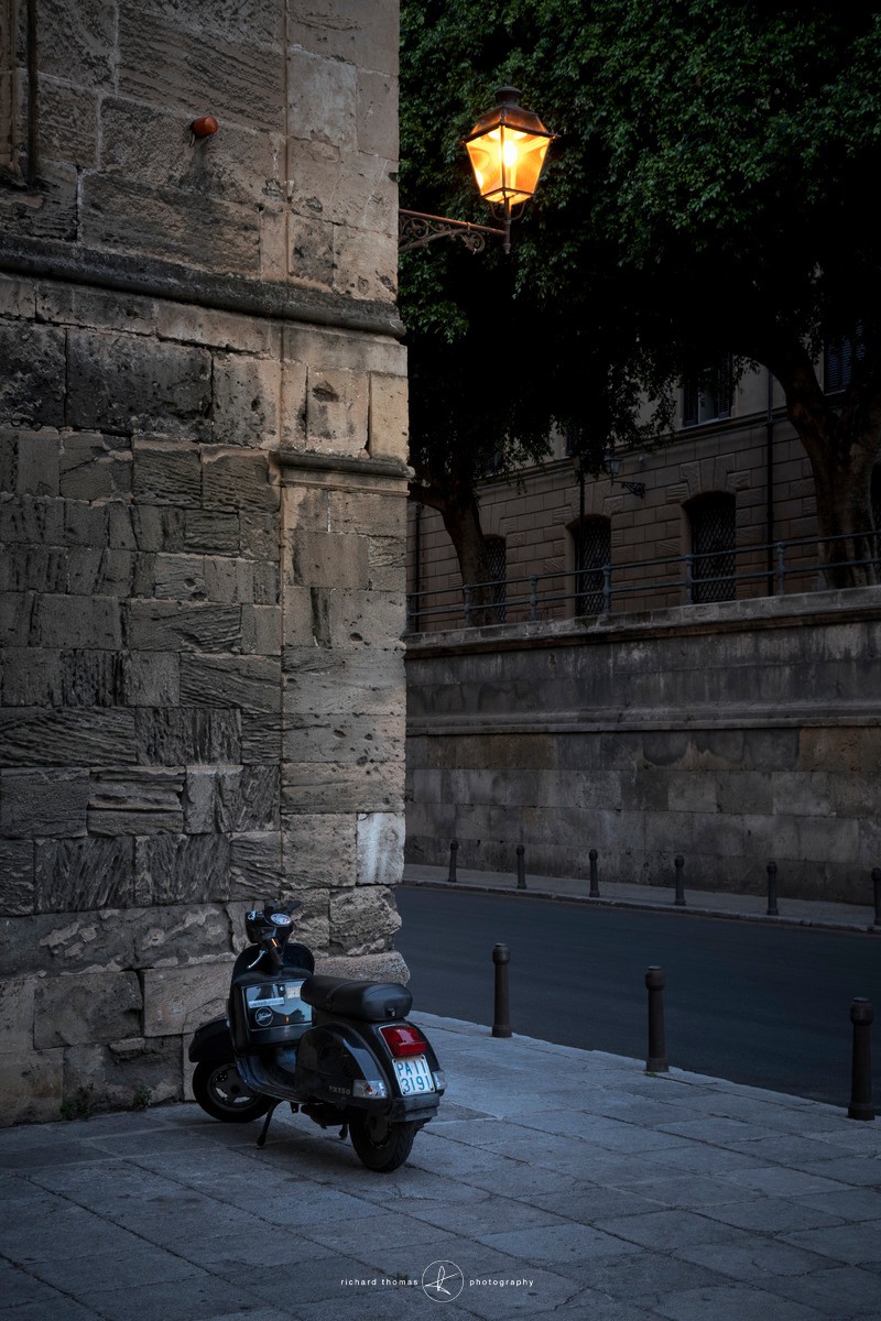 Vespa at night, Palermo, Sicily, Italy - Veicoli d’Italia