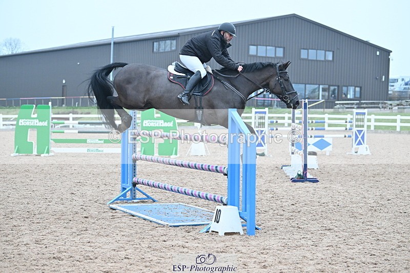 240113A-141703-02300 - Cls 13 Foxhunter and 1.20m Open