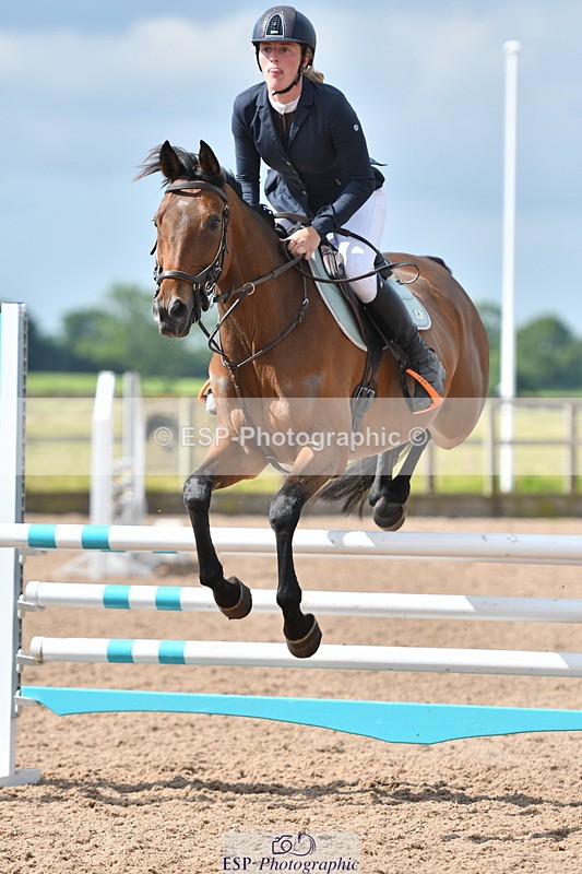 240609A-101106-03712 - Cls 16 Snr Discovery and 1m Open