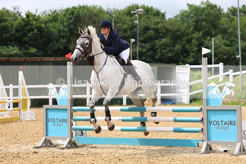 3E7A6036 - Class 4: Senior British Novice/90cm open