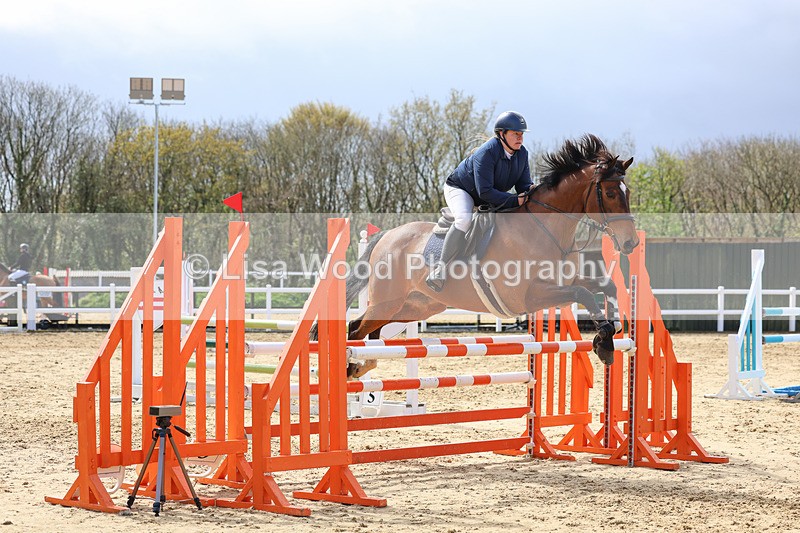 3E7A1406 - Class 6: Senior 1.05m