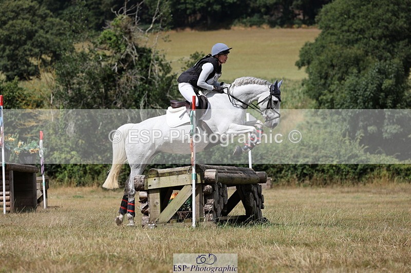 250802A-144855-05132 - D-157-Caitlin.Wright-BEAU.CRUISING.CLOVER