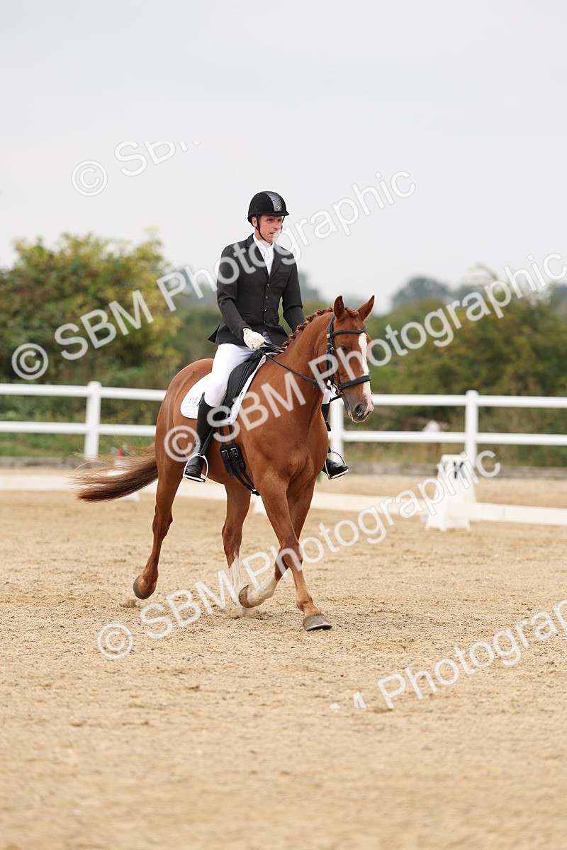 SBM_01544 - Class 9 - Novice 27 Champs