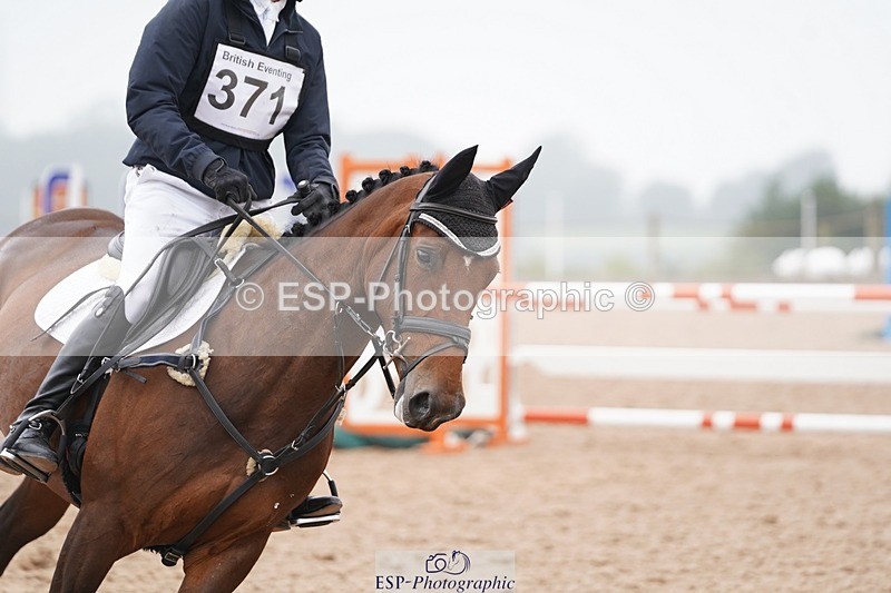 240901A-113146-06606 - 371-Max.Forster-HOLD.ON.MY.HEART