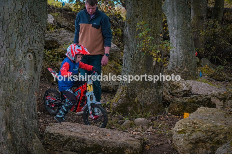 DSCF0455 - Ripon MC Trial 27/09- kids