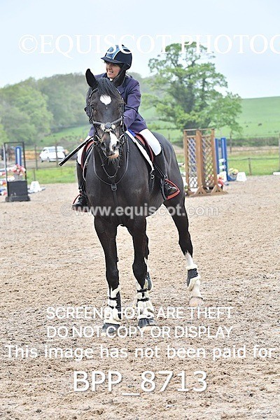 BPP_8713 - CLASS 24 SUN Senior BritiNovice/ 90cm Open