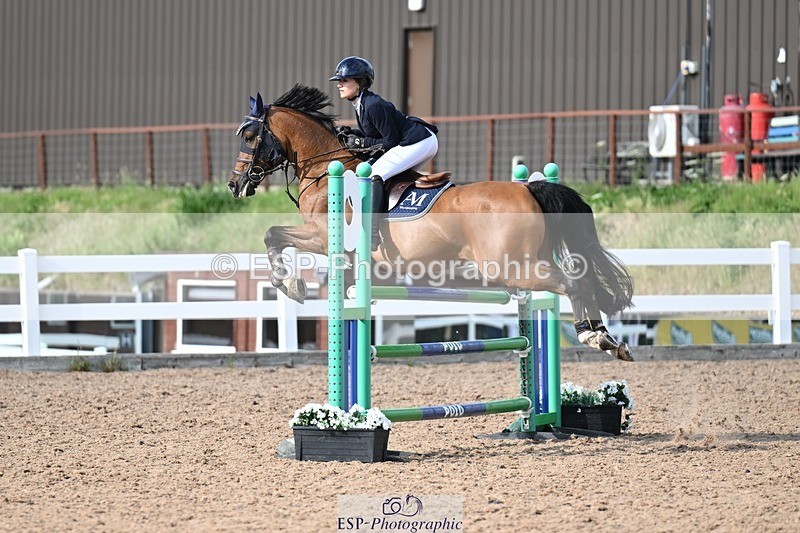 260627-180005-05911 - Cls 27 Foxhunter and 1.10m