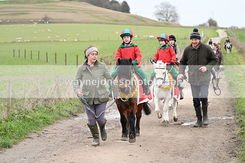 WJ7_1376 - Walk Home