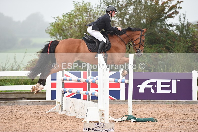 230902A-111808-00560 - Cls 8 1.05m Amateur Quali