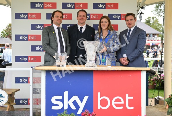 230825-057 Tarriance - Race 2 2.25pm Sky Bet Melrose Handicap