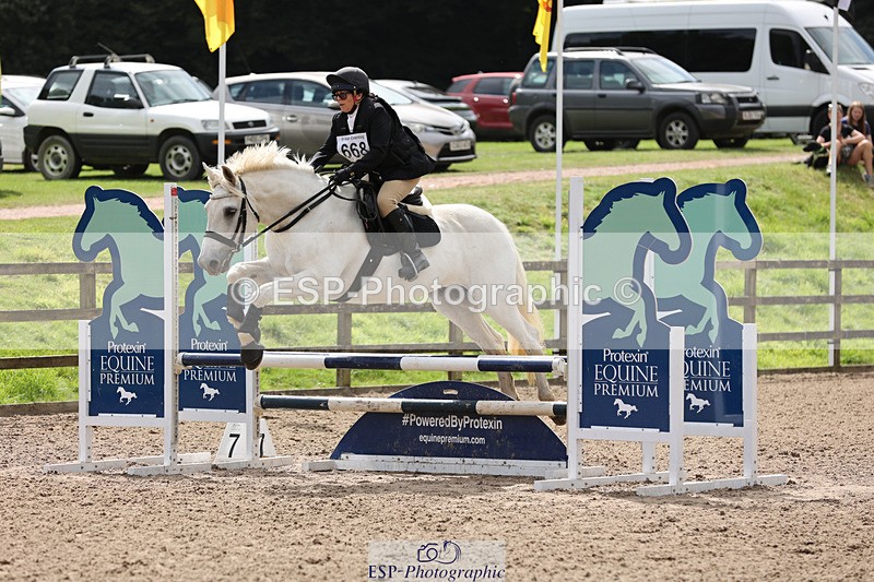 240804-151333-16354 - 668-Sue_Carter-ARDCOLM_LASS