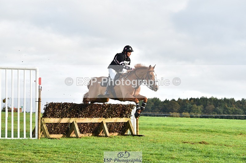 231021-090338-13467 - 606-GOLDEN.HEART.BREAKER-Emily.R.Vincent-SC+XC