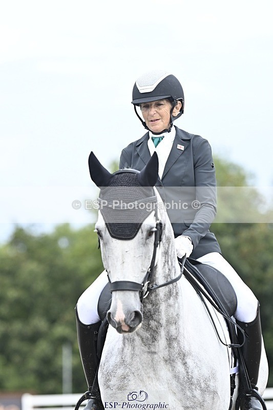 250907-110800-06505 - 072-Jan.ChoppingSeal