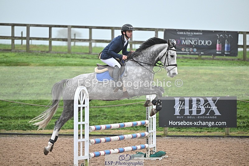 241103A-102400-06630 - SUN Cls 18 British Novice and 90cm Open