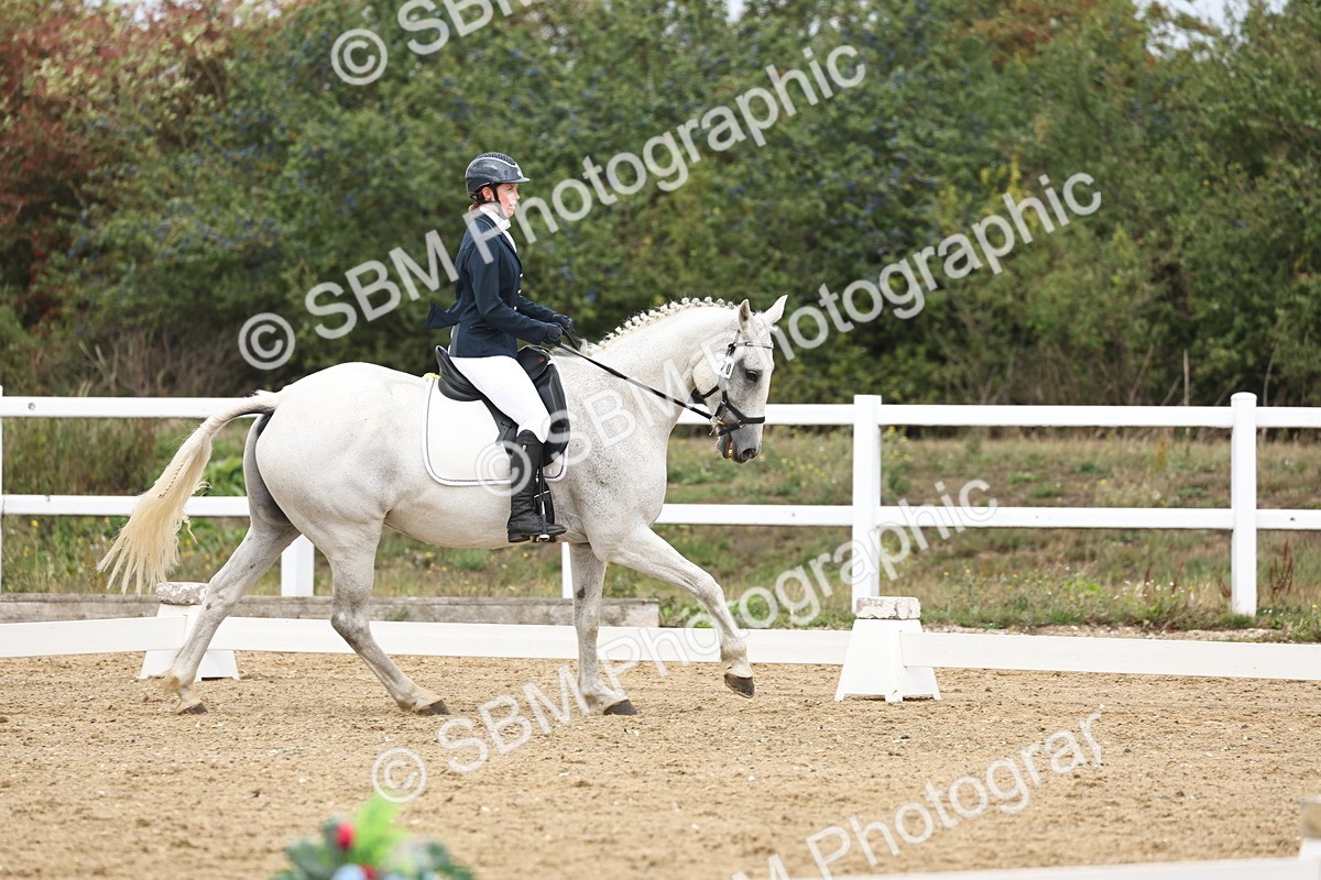 SBM_002643 - Class 7 - Novice 2 Warm Up