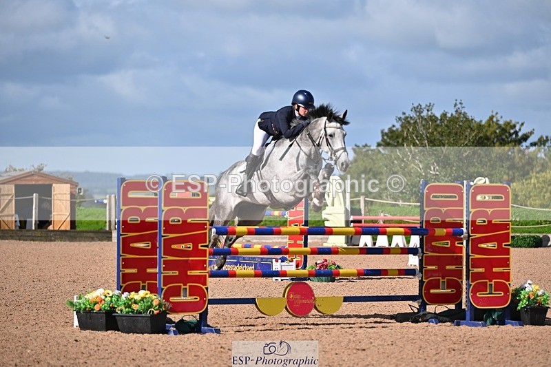 250912-102215-03887 - Cls 15 Snr Foxhunter