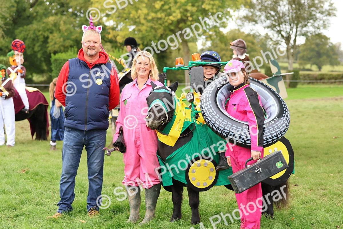 SBM_61705 - S37a - Fancy Dress Showing